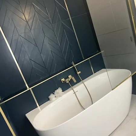 Maison De Charme A Avec Jardin Clos Rer B Proche Drancy